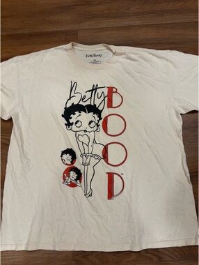 Betty Boop white graphic T-shirt